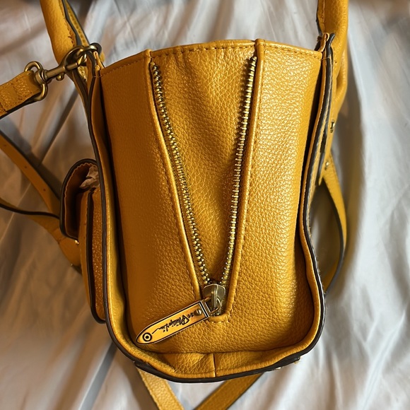 3.1 Phillip Lim x Target mini yellow bag - Picture 3 of 7